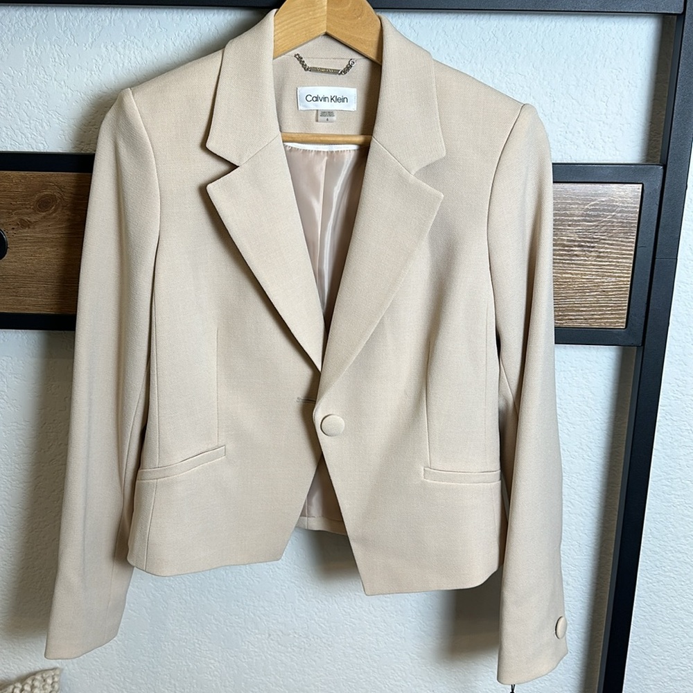 NWT Calvin Klein Cream Suit Jacket - size 6 - Fully Lined - Picture 2 of 9